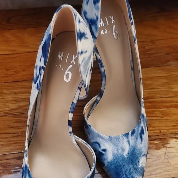 Mix No. 6 dorsay stilettos, new in box! - Picture 3 of 8